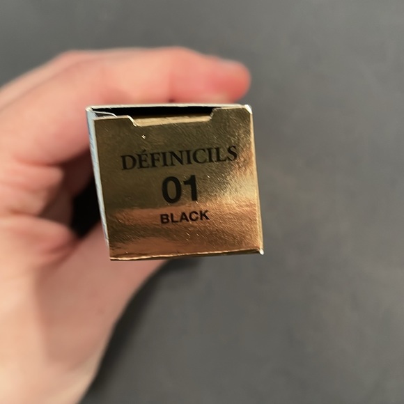 Lancôme Définicils High Definition Mascara in classic Black (01). - Picture 4 of 5